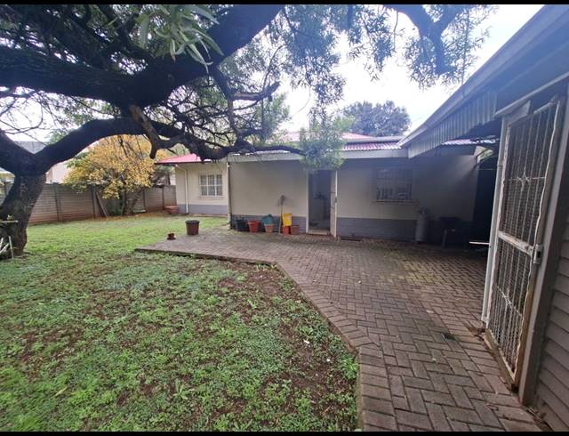 3 BEDROOM HOUSE FOR SALE IN THREE RIVERS